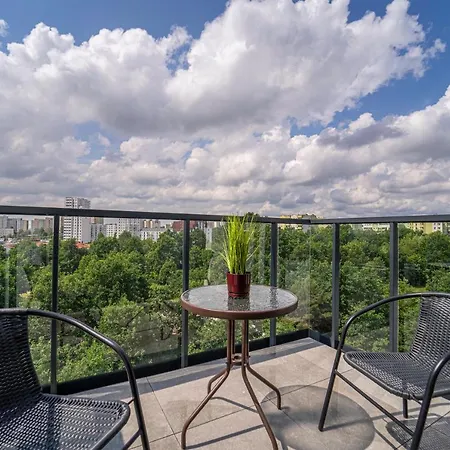 Galeria Północna - 45m2, Parking, Balcony - By Rentujemy Apartamento Varsovia