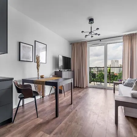 Galeria Polnocna - 45m2, Parking, Balcony - By Rentujemy Apartment