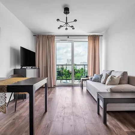 Galeria Polnocna - 45m2, Parking, Balcony - By Rentujemy * Варшава